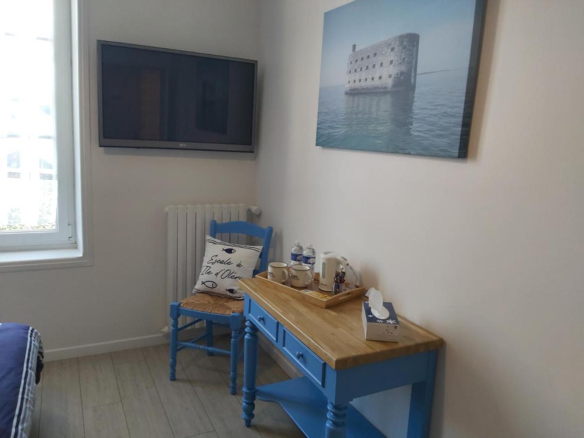 Bed and Breakfast "Chez Nat" Chaillevette Екстер'єр фото