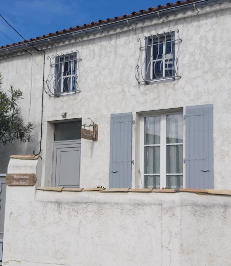 Bed and Breakfast "Chez Nat" Chaillevette Екстер'єр фото